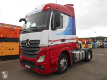 Ciągnik siodłowy Mercedes Actros 1842 używany