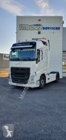 Cabeza tractora productos peligrosos / ADR usada Volvo FH 500