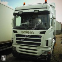 Cabeza tractora Scania accidentada
