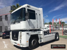 جرار Renault Magnum مستعمل