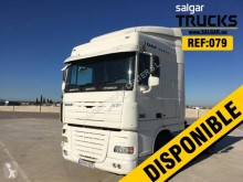 Cabeza tractora DAF XF105 460