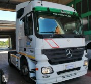 Cabeza tractora Mercedes Actros 1844 usada