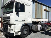 Tracteur DAF XF105 460