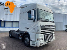 Tracteur DAF XF95 accidenté