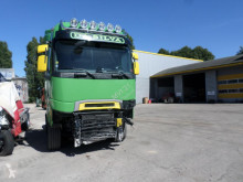 Balesetes nyergesvontató Renault Gamme T