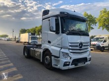 Cabeza tractora Mercedes Actros 1845 usada