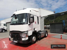 Renault nyergesvontató Trucks T