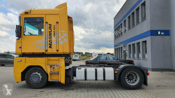 RenaultMagnum