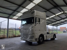 Cabeza tractora DAF XF 106 usado