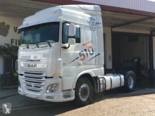 Cabeza tractora DAF XF 106 usada
