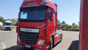 Cabeza tractora DAF XF460 productos peligrosos / ADR usada