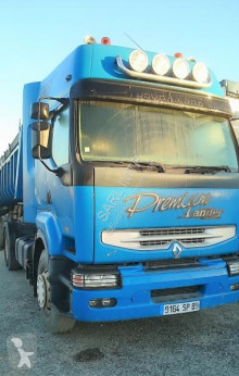 Renault Premium Lander