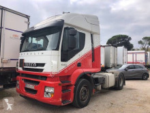 Iveco veszélyes termékek/a Veszélyes Áruk Nemzetközi Közúti Szállításáról szóló Európai Megállapodás nyergesvontató Stralis AT 440 S 45 TP