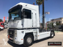 Trattore Renault Magnum