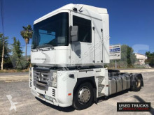 جرار Renault Magnum مستعمل