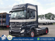 Cabeza tractora Mercedes Actros usada