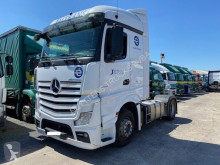 Tracteur Mercedes Actros 1845