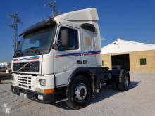 Tracteur Volvo FM 420