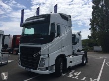 Used exceptional transport tractor unit Volvo FH13 500