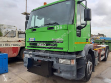 Camión Iveco Eurotech Gancho portacontenedor usado
