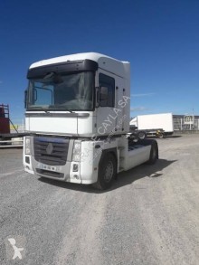 Cabeza tractora Renault Magnum 500 DXI usada