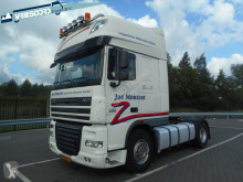 Cabeza tractora DAF XF105 usada
