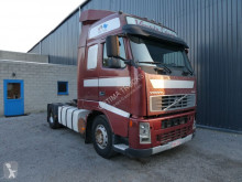 Cabeza tractora Volvo FH12 usada