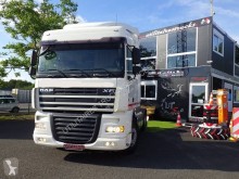 Cabeza tractora DAF XF105 410 usada