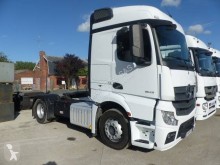 Cabeza tractora Mercedes Actros 1843 usada