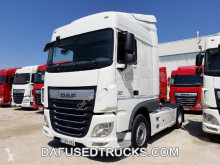Cabeza tractora DAF XF 460 productos peligrosos / ADR usada