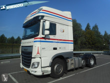 Cabeza tractora DAF XF 106 usada