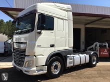 Cabeza tractora DAF XF 106 usada