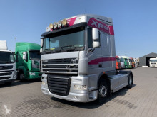 Cabeza tractora DAF 105 460 Spacecab usada