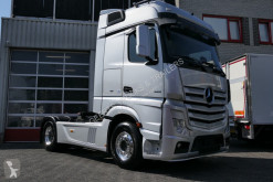 Tracteur Mercedes Actros 1851
