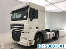 Cabeza tractora DAF XF105 usada