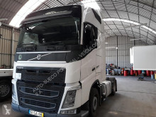 Volvo tractor unit FH
