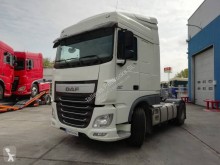 Cabeza tractora DAF XF105 460