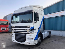 Влекач DAF XF105