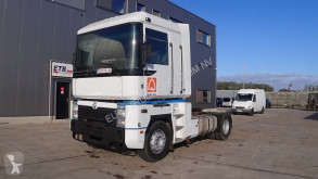 Renault tractor unit Magnum 390