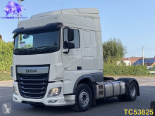 DAF tractor unit XF