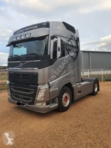 Cabeza tractora productos peligrosos / ADR Volvo FH13