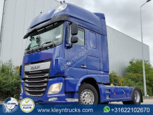 Cabeza tractora DAF XF105 usada