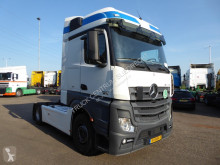 Влекач Mercedes Actros 1842