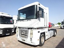 Renault nyergesvontató Magnum 480