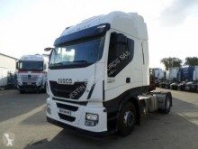 Nyergesvontató Iveco Stralis 460 Hi-Way balesetes