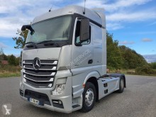 Влекач Mercedes Actros 1845