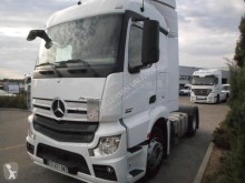 جرار Mercedes Actros 1845