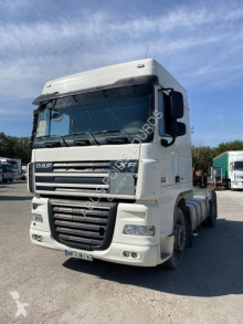 Cabeza tractora DAF XF105 460 usada