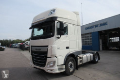 Cabeza tractora DAF XF 106 usada