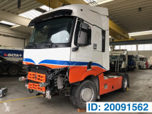 Traktor Renault T460 skadad